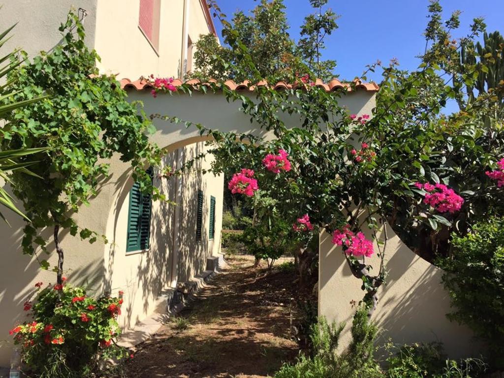 Surra Mediterranean Apartments Шиклі Екстер'єр фото